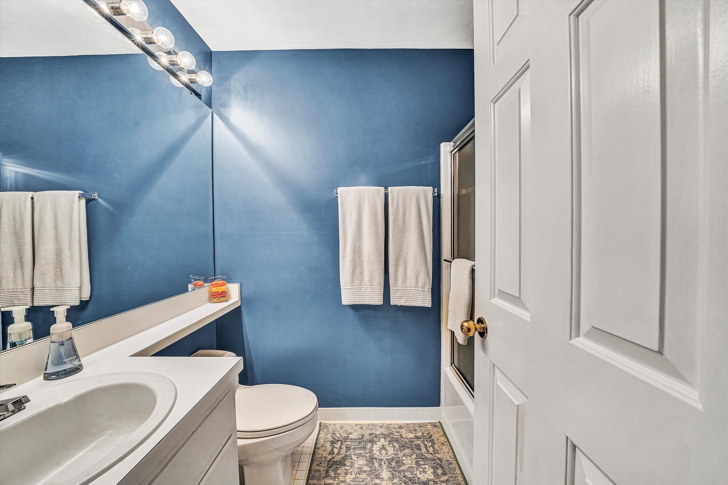 Penhook, Virginia 24137, United States, 2 Bedrooms Bedrooms, ,2 BathroomsBathrooms,Residential,Active,233136