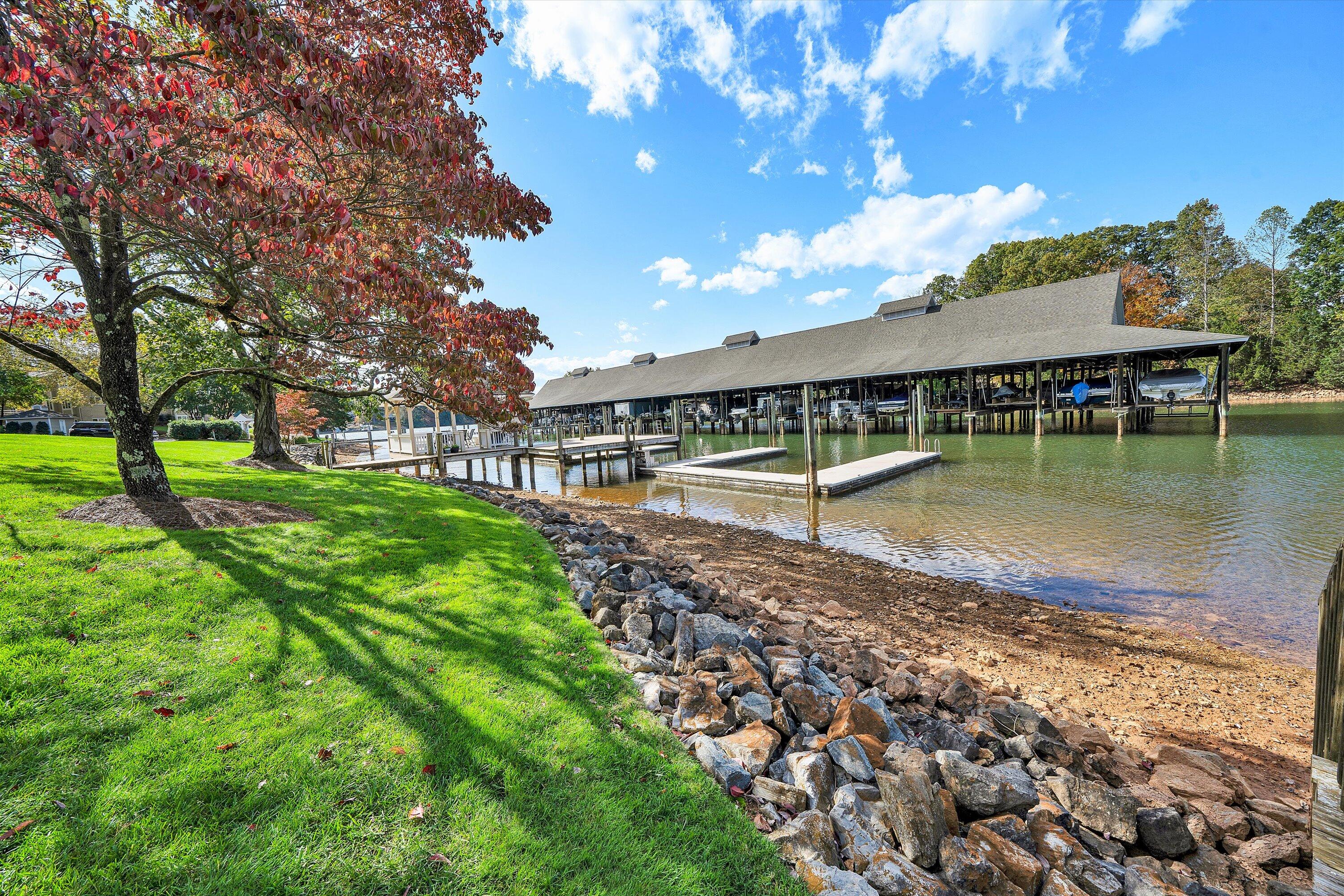 Penhook, Virginia 24137, United States, 2 Bedrooms Bedrooms, ,2 BathroomsBathrooms,Residential,Active,233136