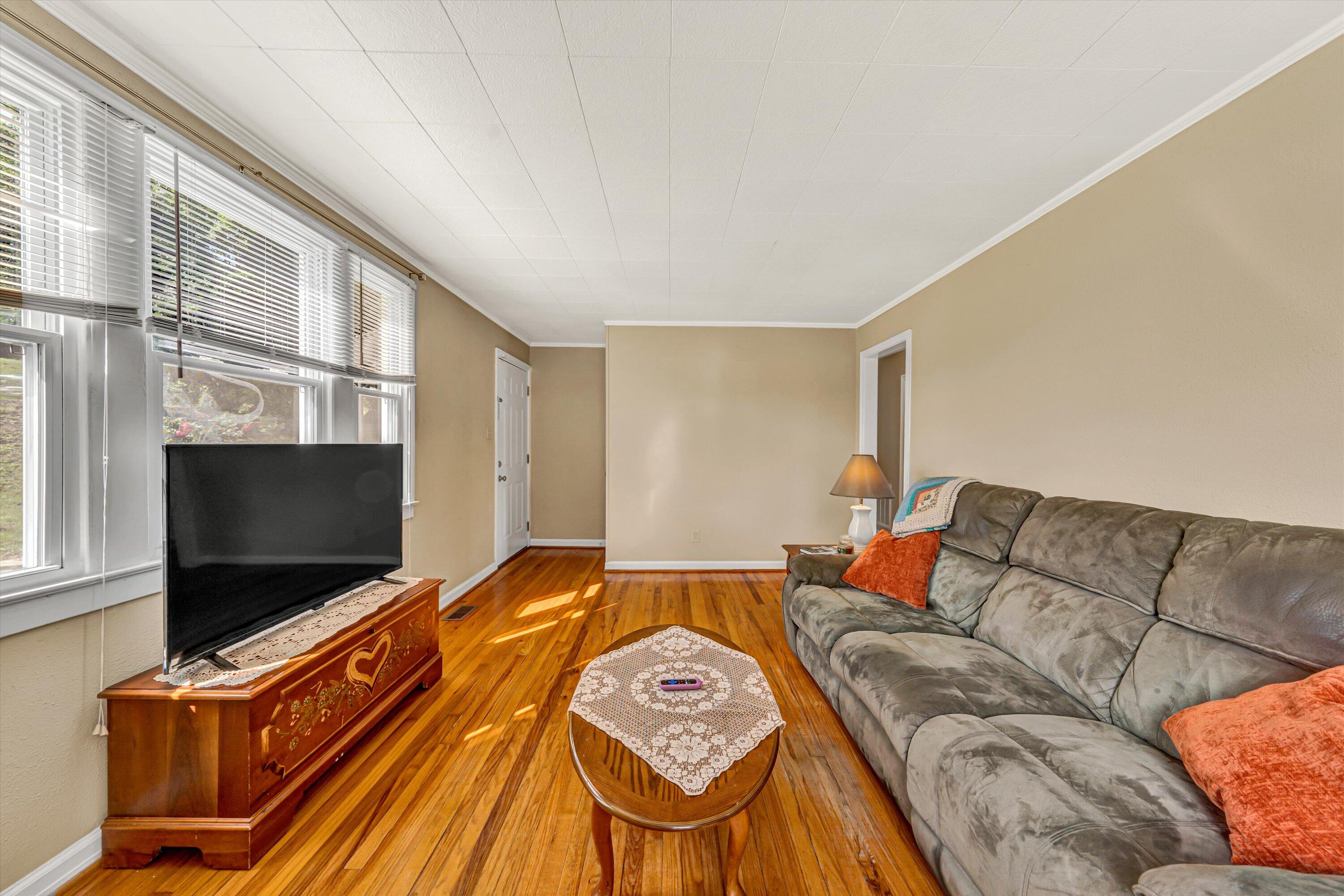 2515 Colonial Ave, Roanoke, Virginia image 4