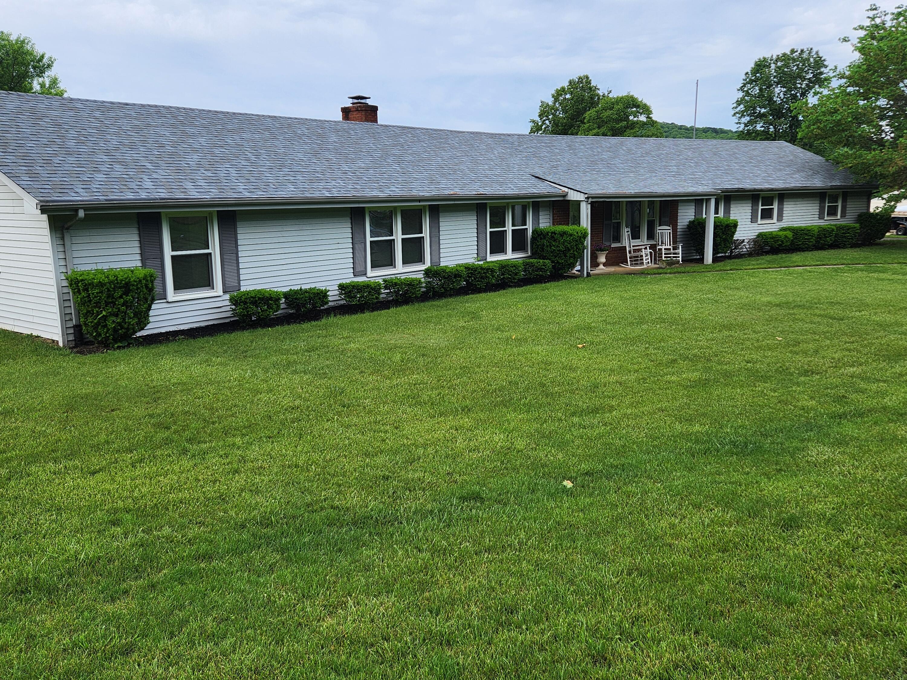 215 Overlook Rd, Vinton, Ohio image 2