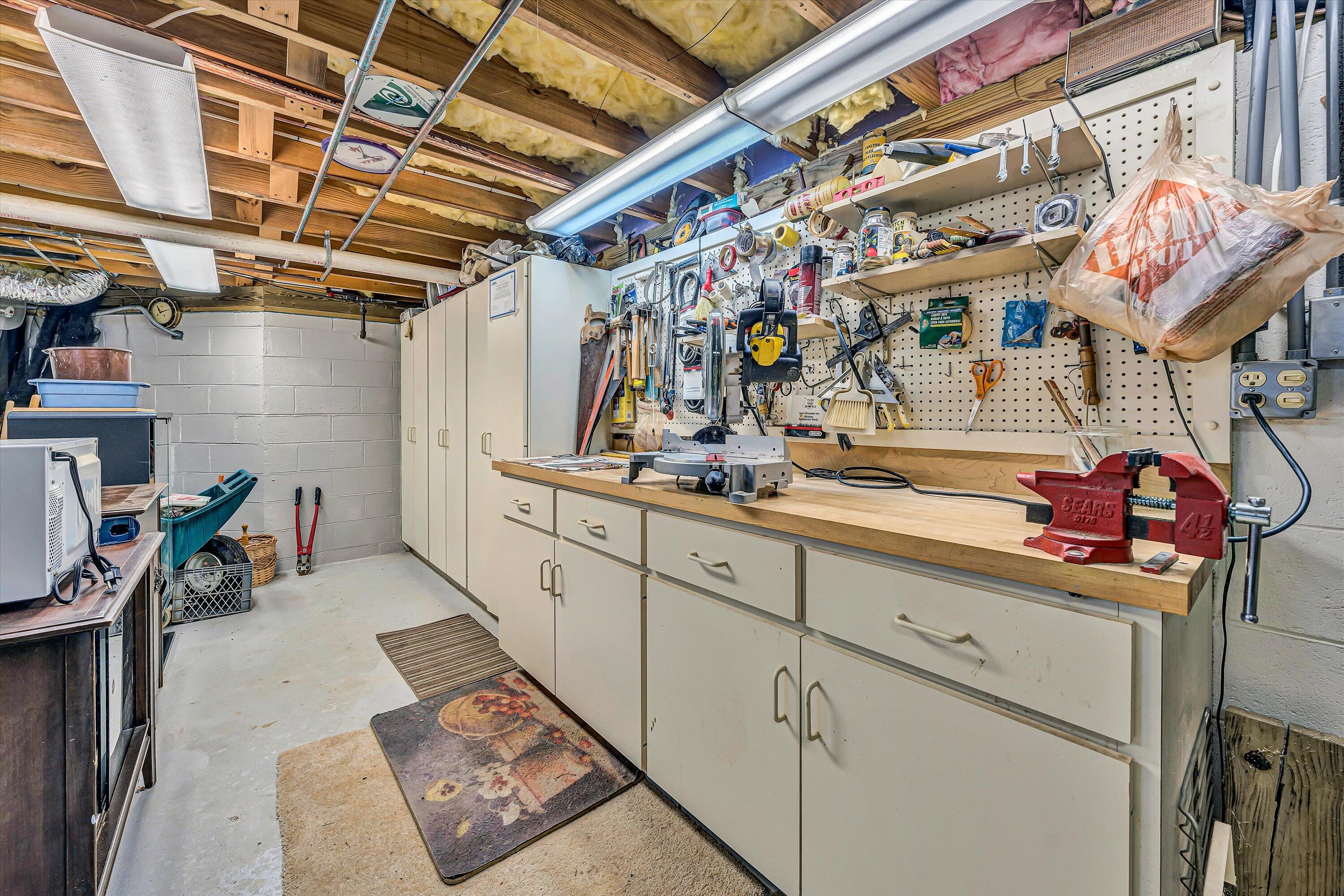 217 Anthony Home Rd, Huddleston, Virginia image 48