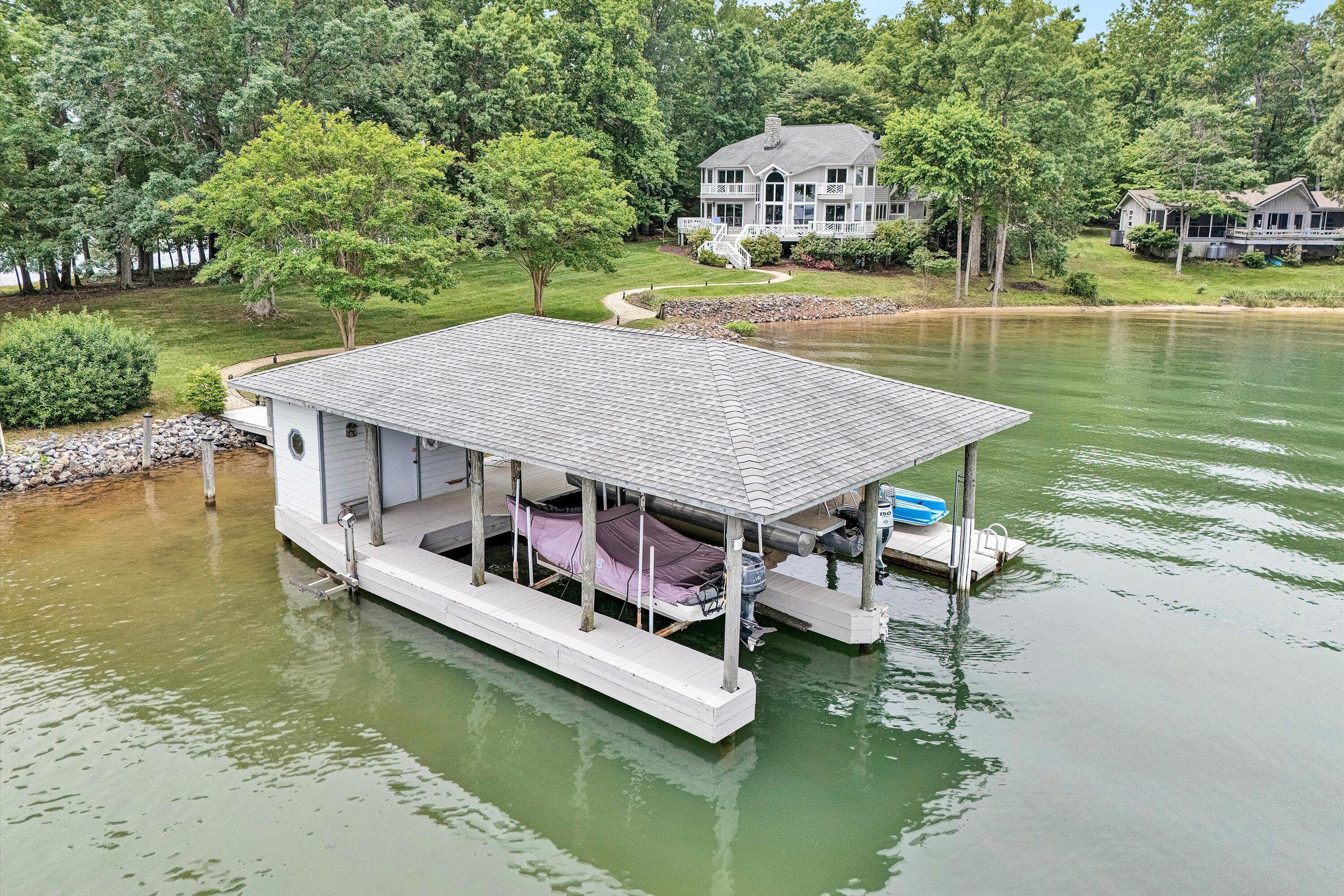 217 Anthony Home Rd, Huddleston, Virginia image 5