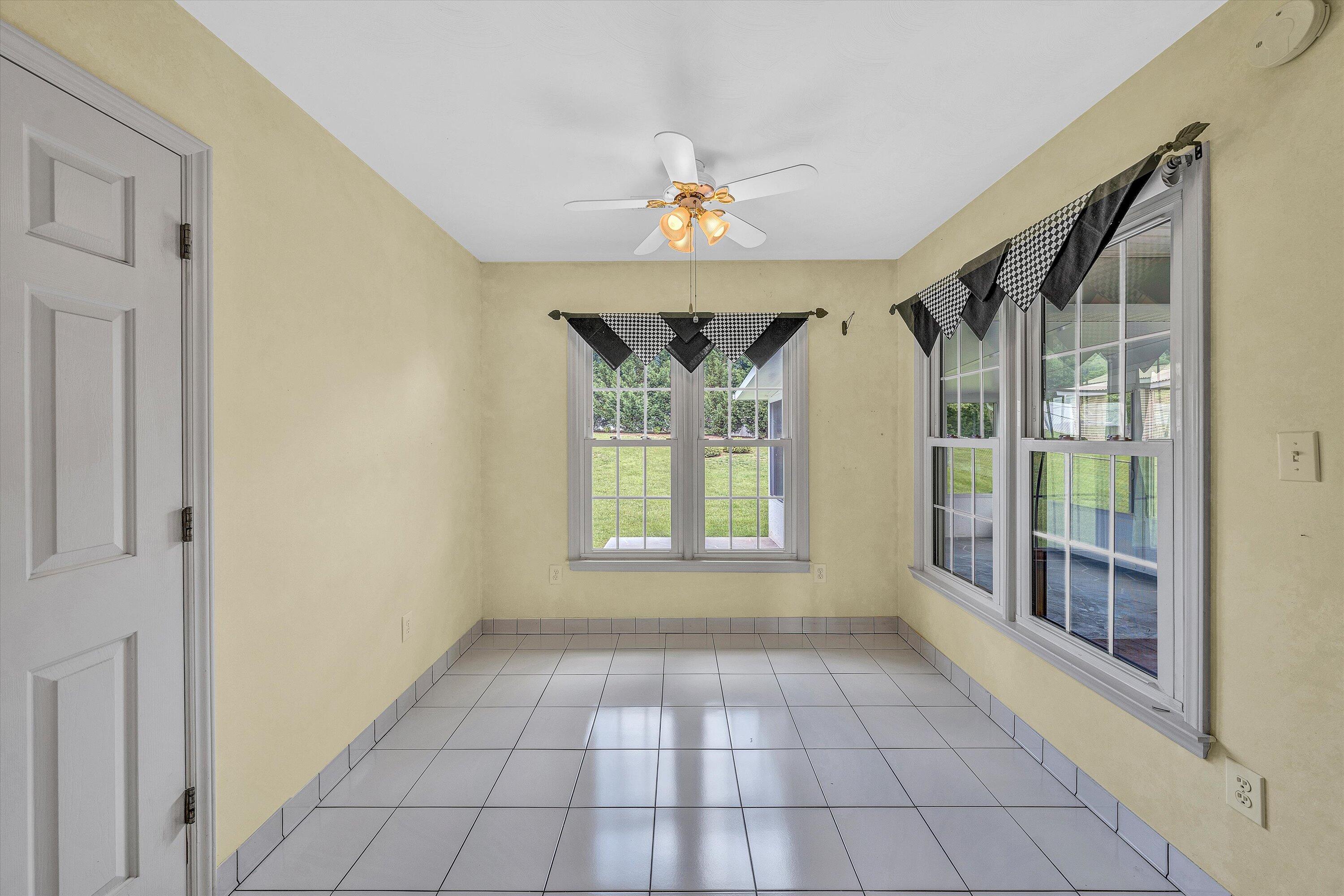 5561 Cider Mill Ct, Roanoke, Virginia image 11