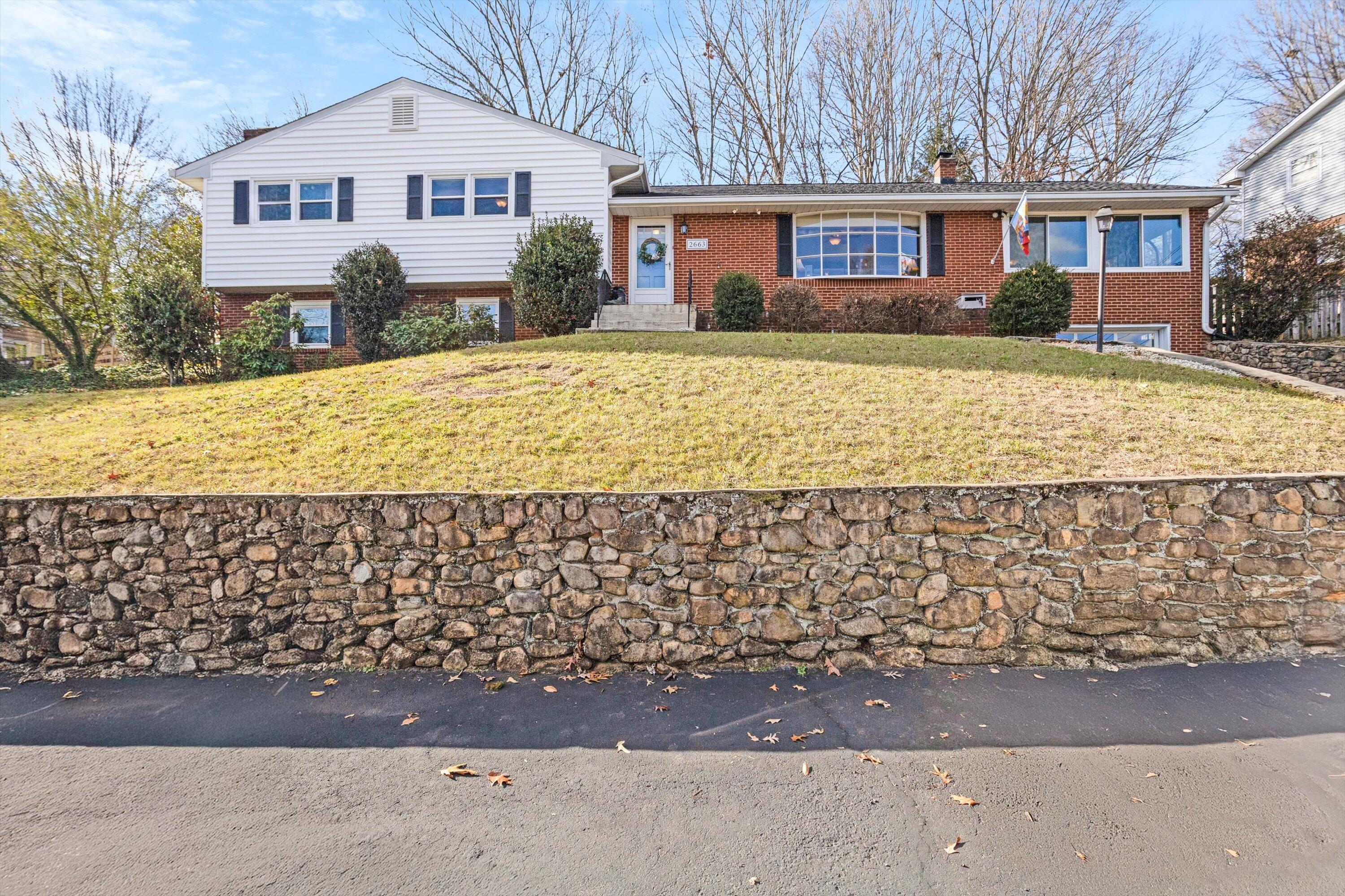 2663 Willowlawn St, Roanoke, Virginia image 1