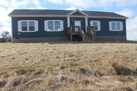 Homes For Sale - 4681 Boyd Rd<br/> Pulaski County, Draper, VA 24324