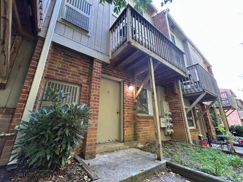 Apartment For Rent - 5127 Overland Dr #G<br/> Roanoke County, Roanoke, VA 24018