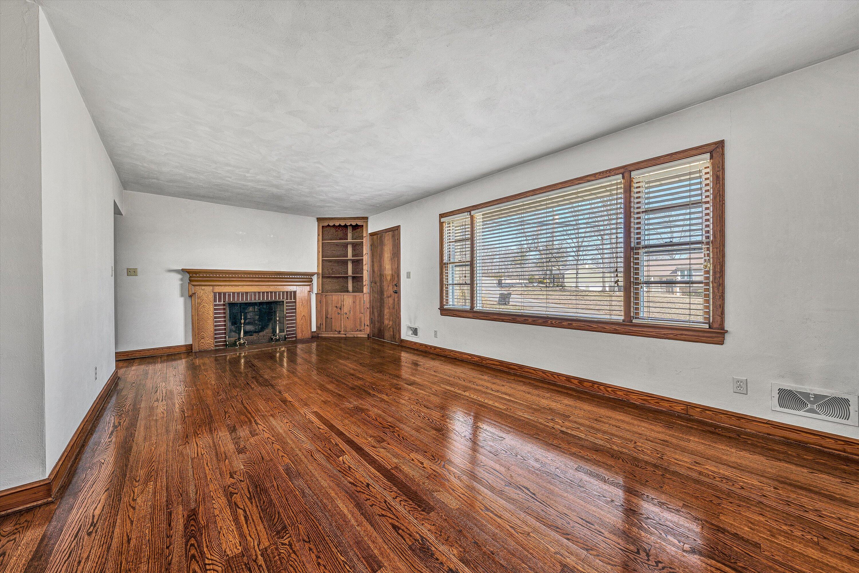 5254 Roselawn Rd, Roanoke, Virginia image 6