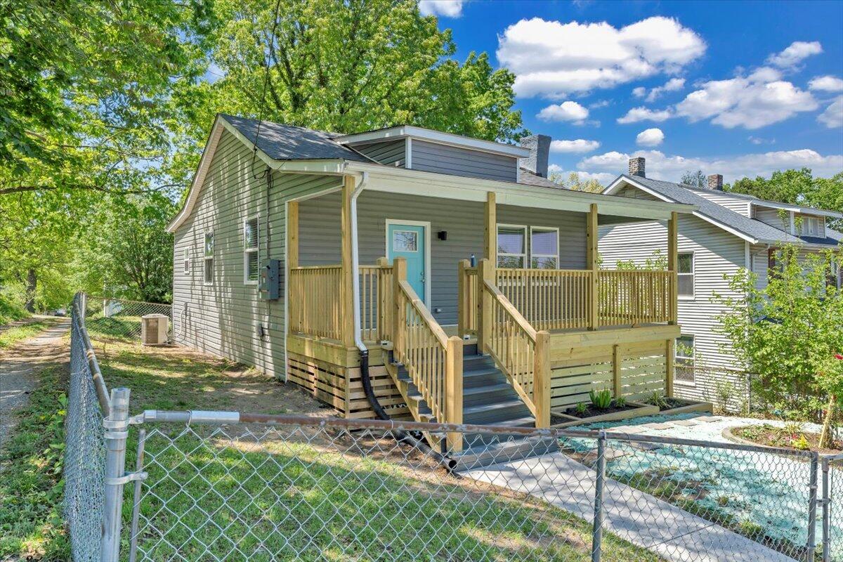 1113 17th St, Roanoke, Virginia image 2