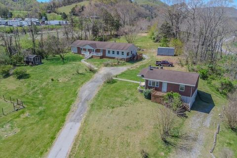 Multifamily For Sale - 2351 Reese Mountain Rd<br/> Montgomery County, Elliston, VA 24087