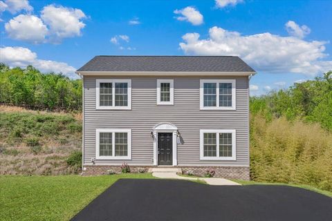 Homes For Rent - 328 Woodside Dr<br/> Salem, VA 24153
