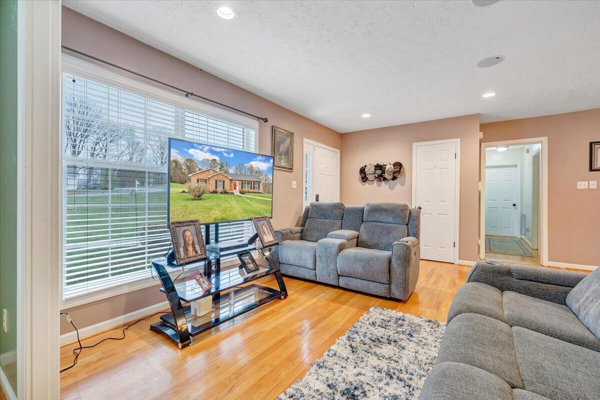 117 Meadow Brook Dr, Rocky Mount, Virginia image 6