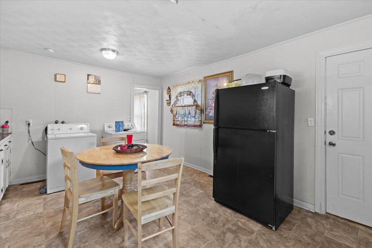 524 Ingram St, Danville, Virginia image 6