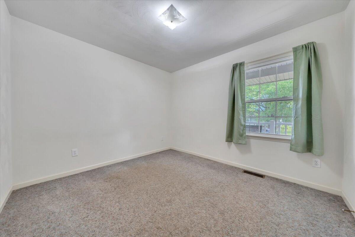 112 North Rome Dr, Roanoke, Virginia image 12