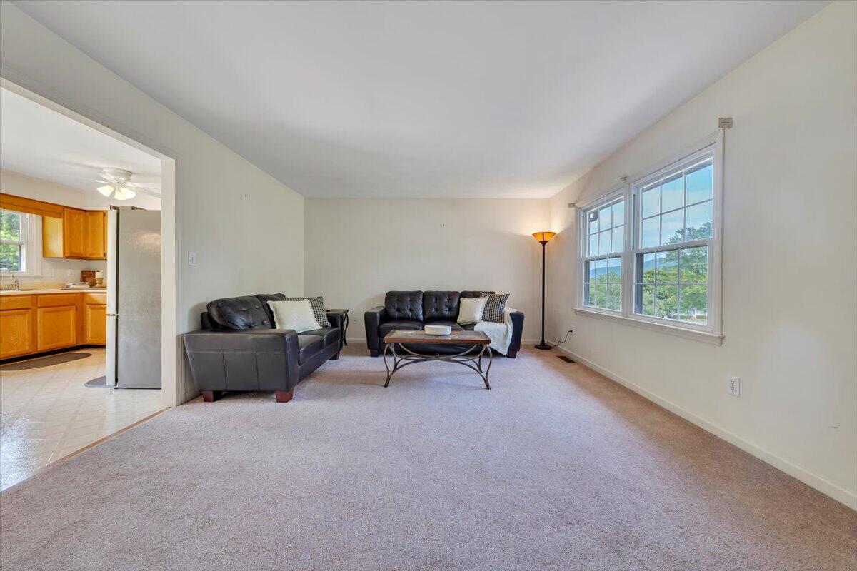 112 North Rome Dr, Roanoke, Virginia image 3