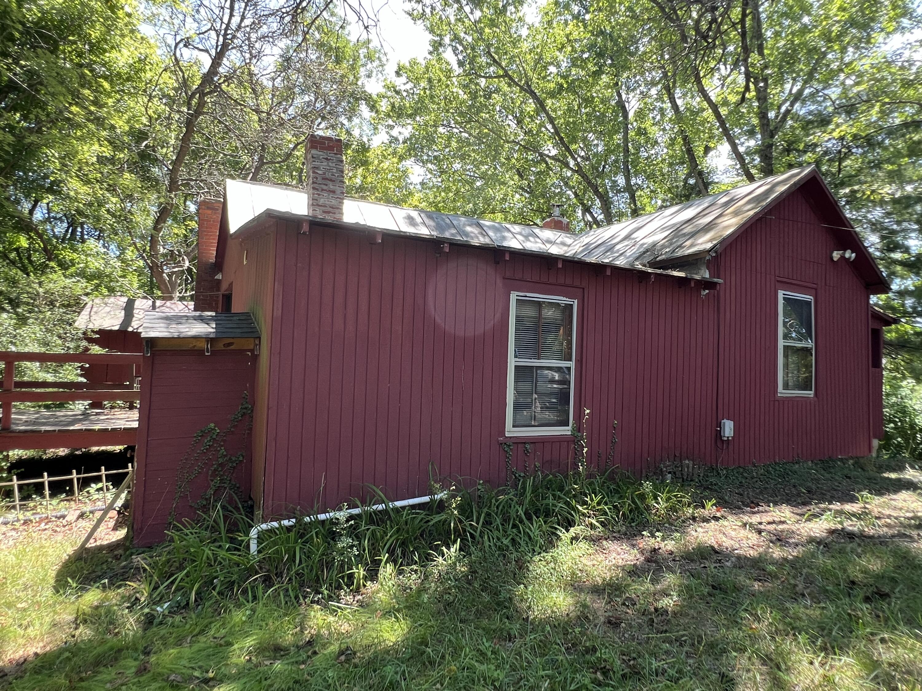 Roanoke, Virginia 24014, United States, 2 Bedrooms Bedrooms, ,1 BathroomBathrooms,Residential,Pending,40498