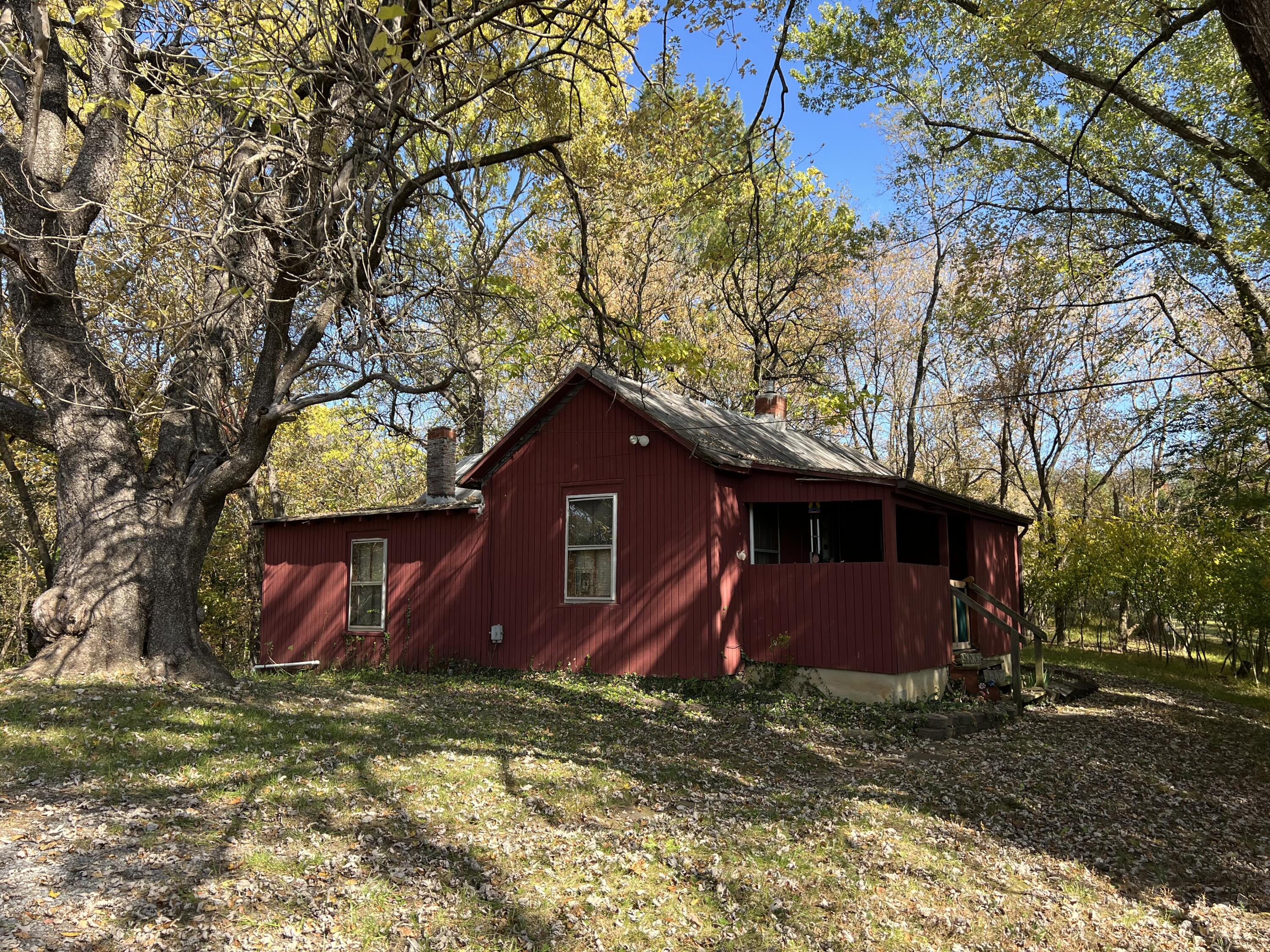 Roanoke, Virginia 24014, United States, 2 Bedrooms Bedrooms, ,1 BathroomBathrooms,Residential,Pending,40498