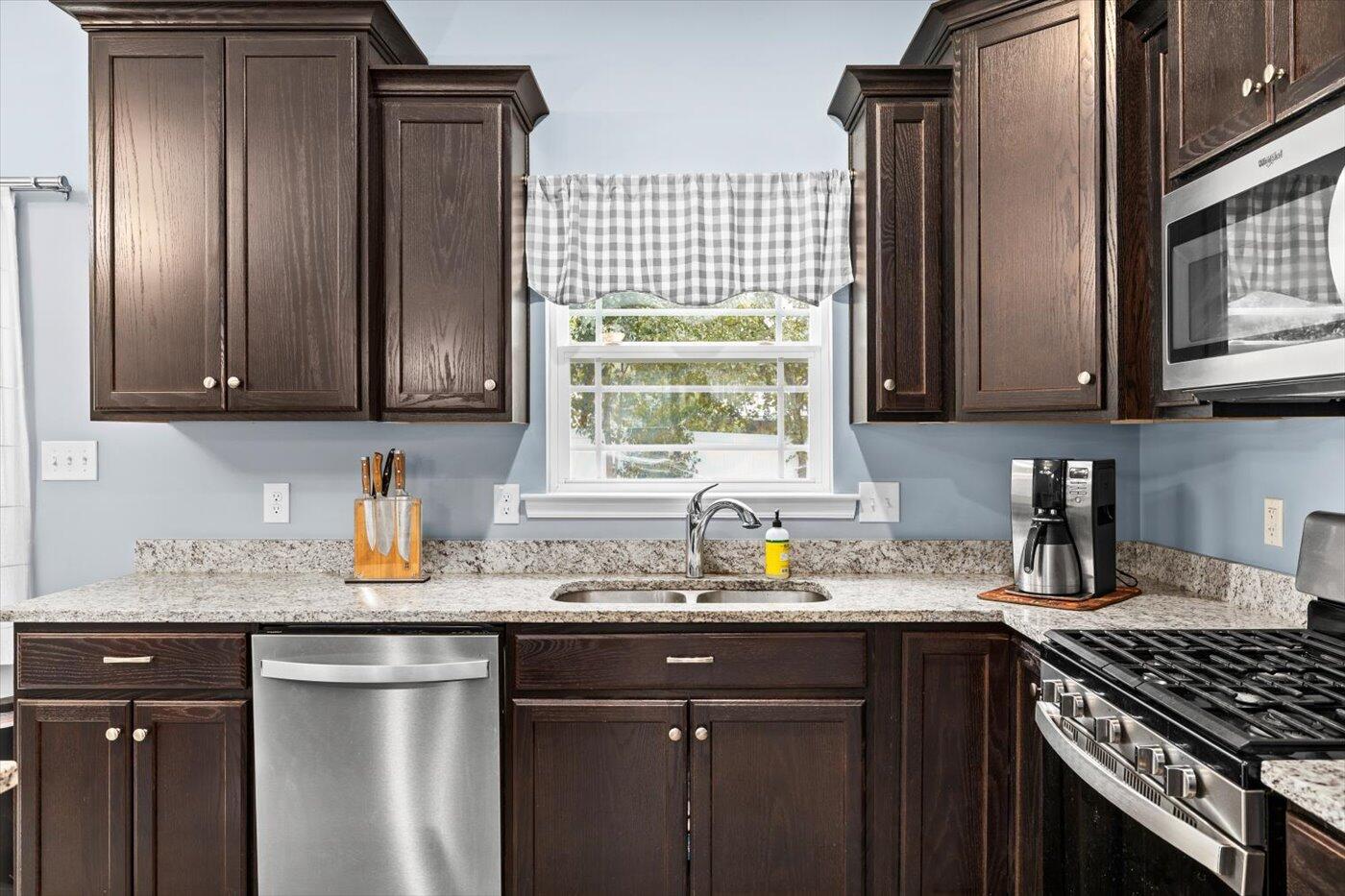 Fredricksburg, Virginia 22405, United States, 3 Bedrooms Bedrooms, ,3 BathroomsBathrooms,Residential,Active,228418