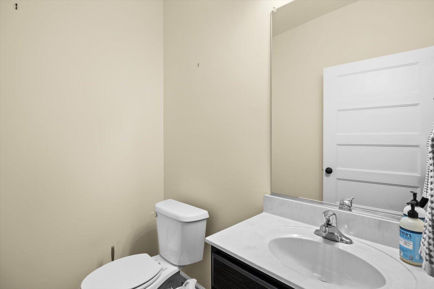 Fredricksburg, Virginia 22405, United States, 3 Bedrooms Bedrooms, ,3 BathroomsBathrooms,Residential,Active,228418