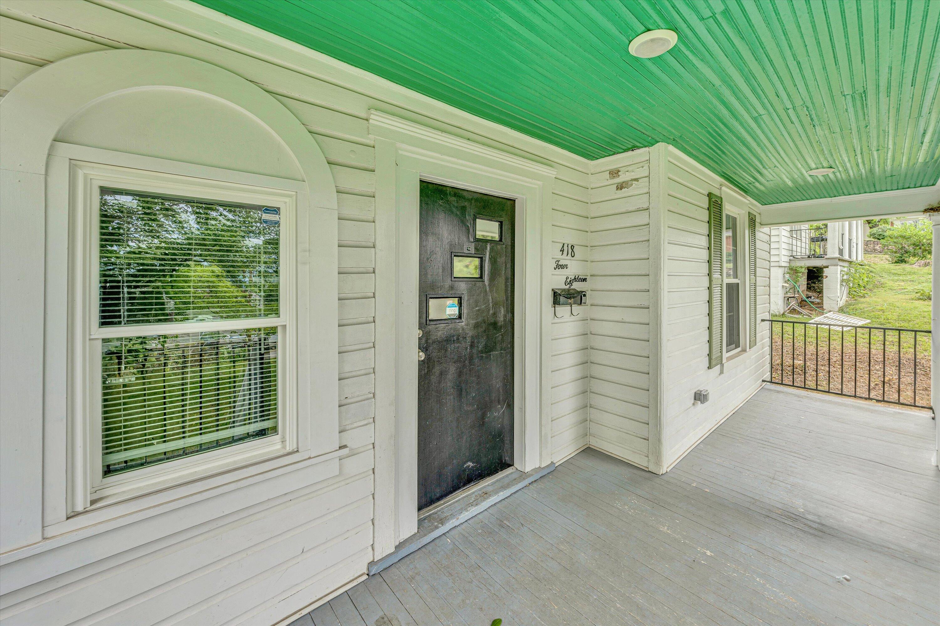 418 Chestnut St, Vinton, Virginia image 3