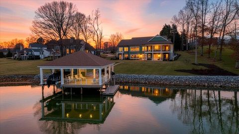 Homes For Sale - 65 Birdie Ln<br/> Penhook, VA 24137