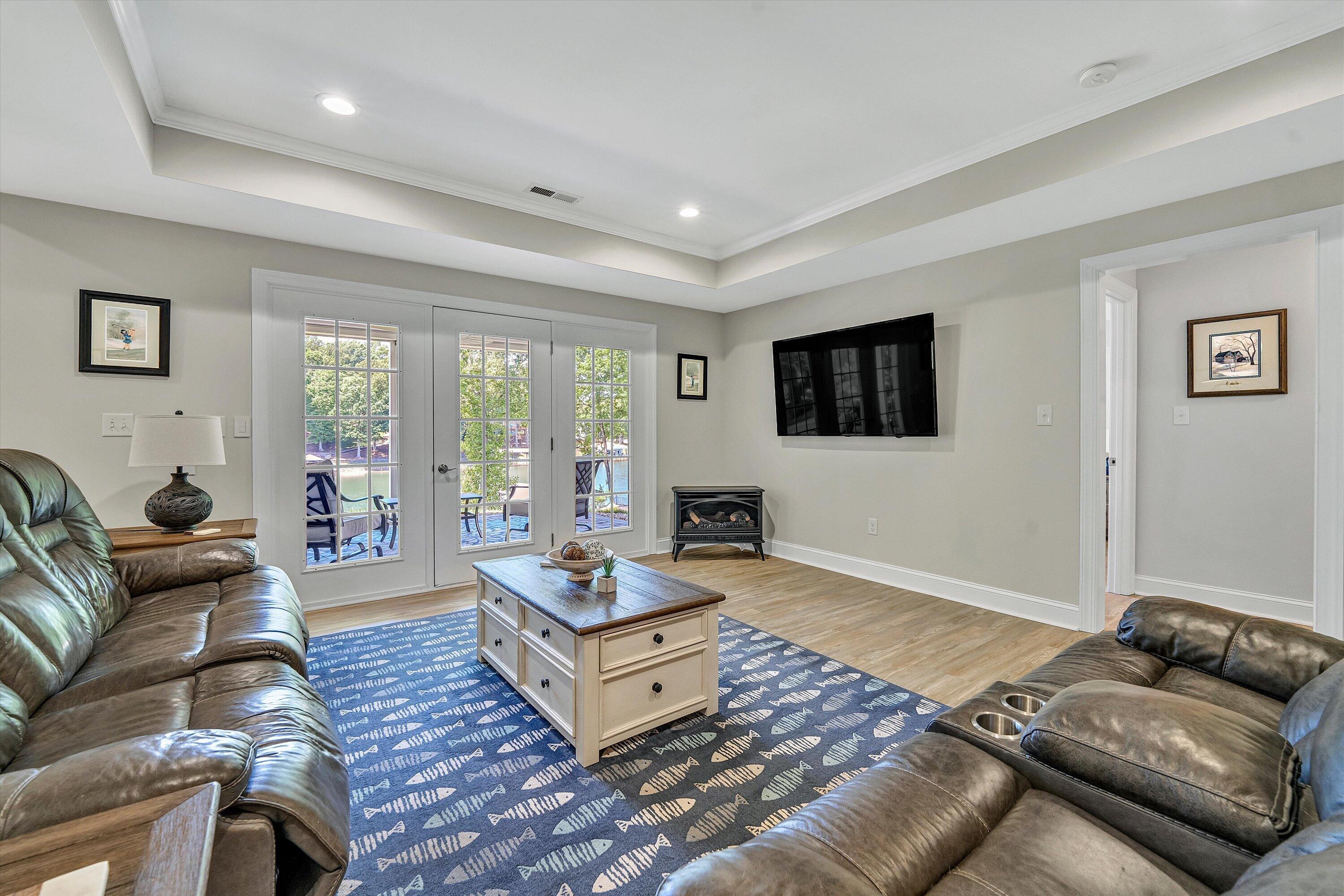 Moneta, Virginia, 24121, United States, 3 Bedrooms Bedrooms, ,3 BathroomsBathrooms,Residential,Active,2044179