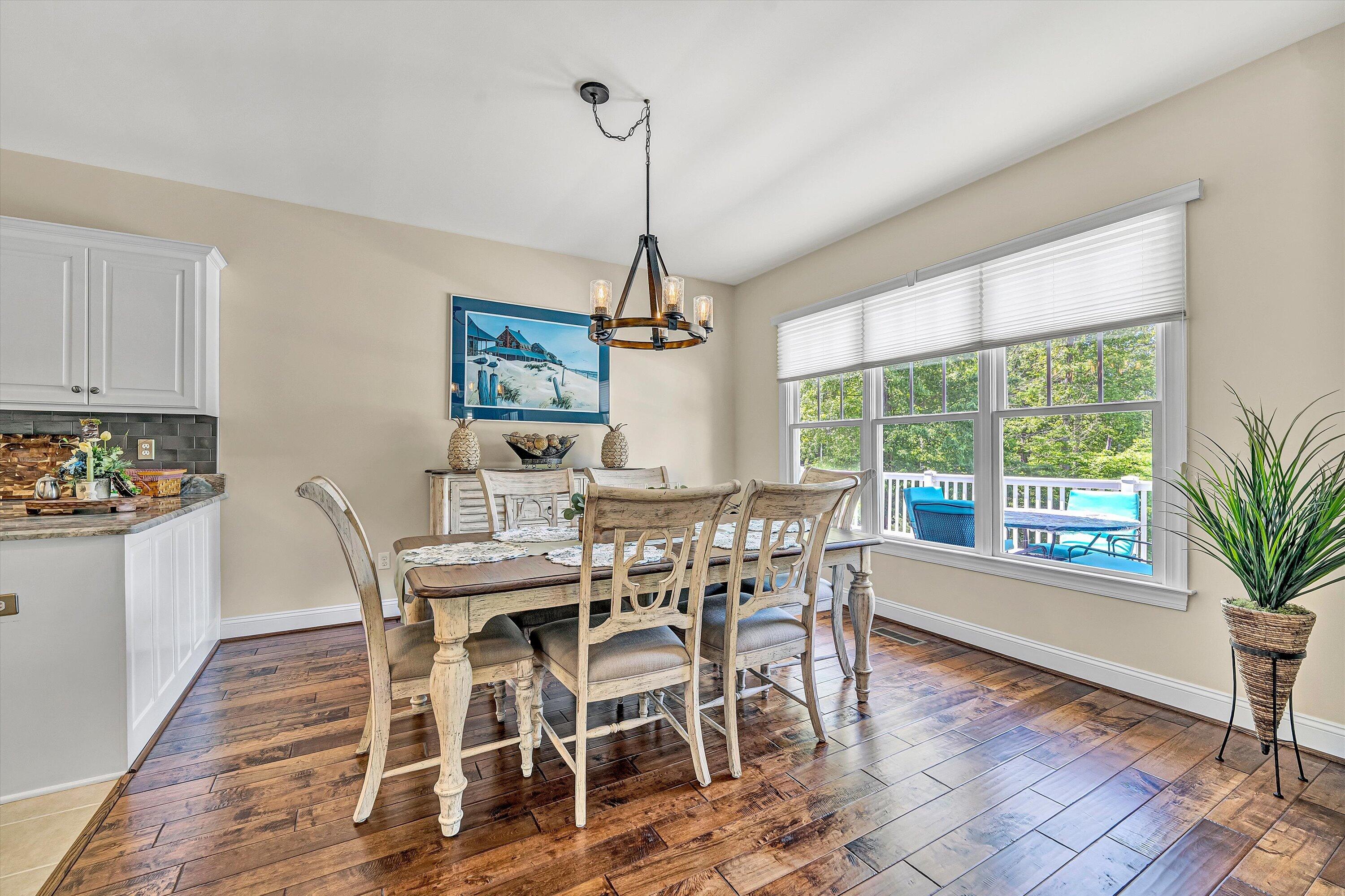 Moneta, Virginia, 24121, United States, 3 Bedrooms Bedrooms, ,3 BathroomsBathrooms,Residential,Active,2044179