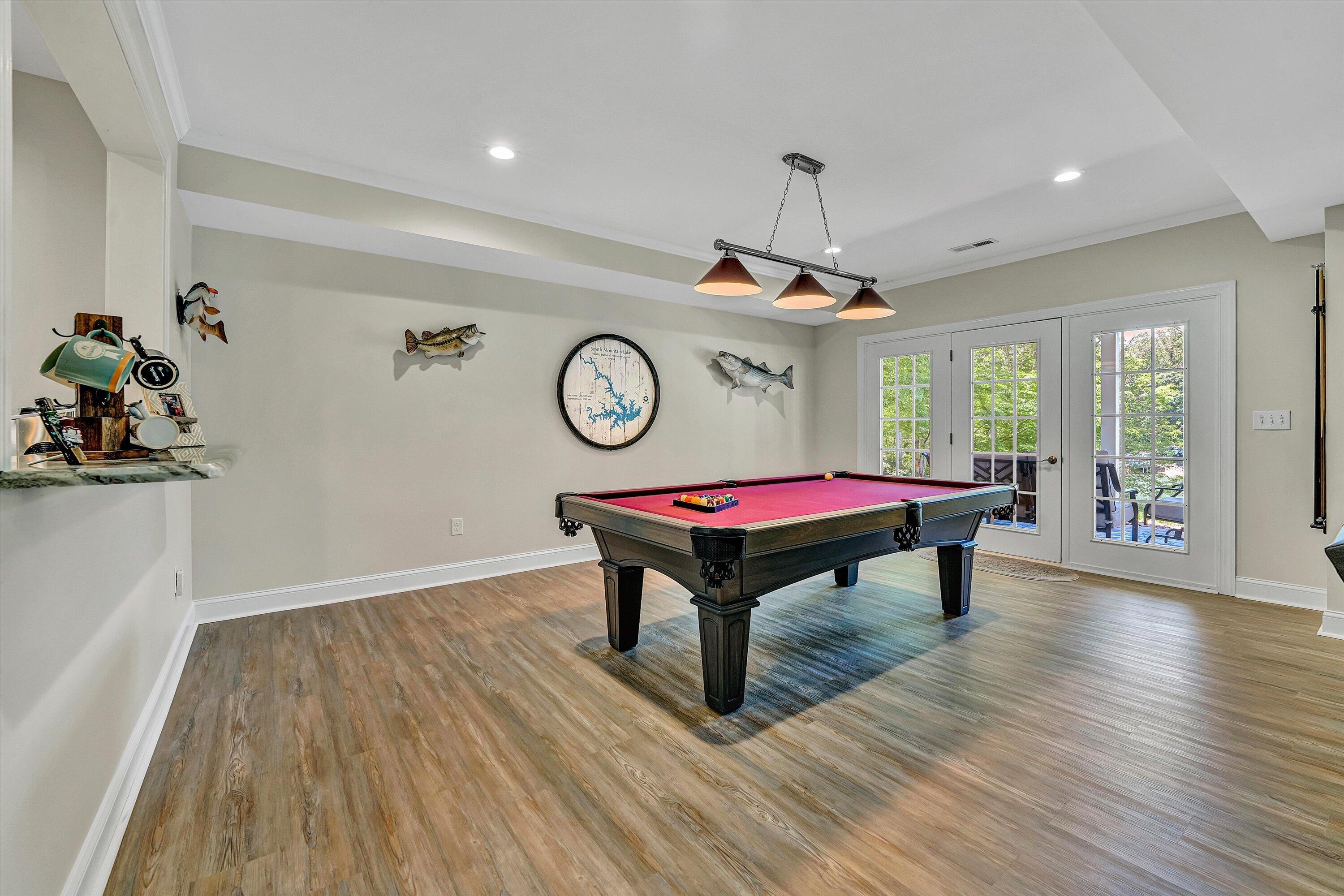 Moneta, Virginia, 24121, United States, 3 Bedrooms Bedrooms, ,3 BathroomsBathrooms,Residential,Active,2044179