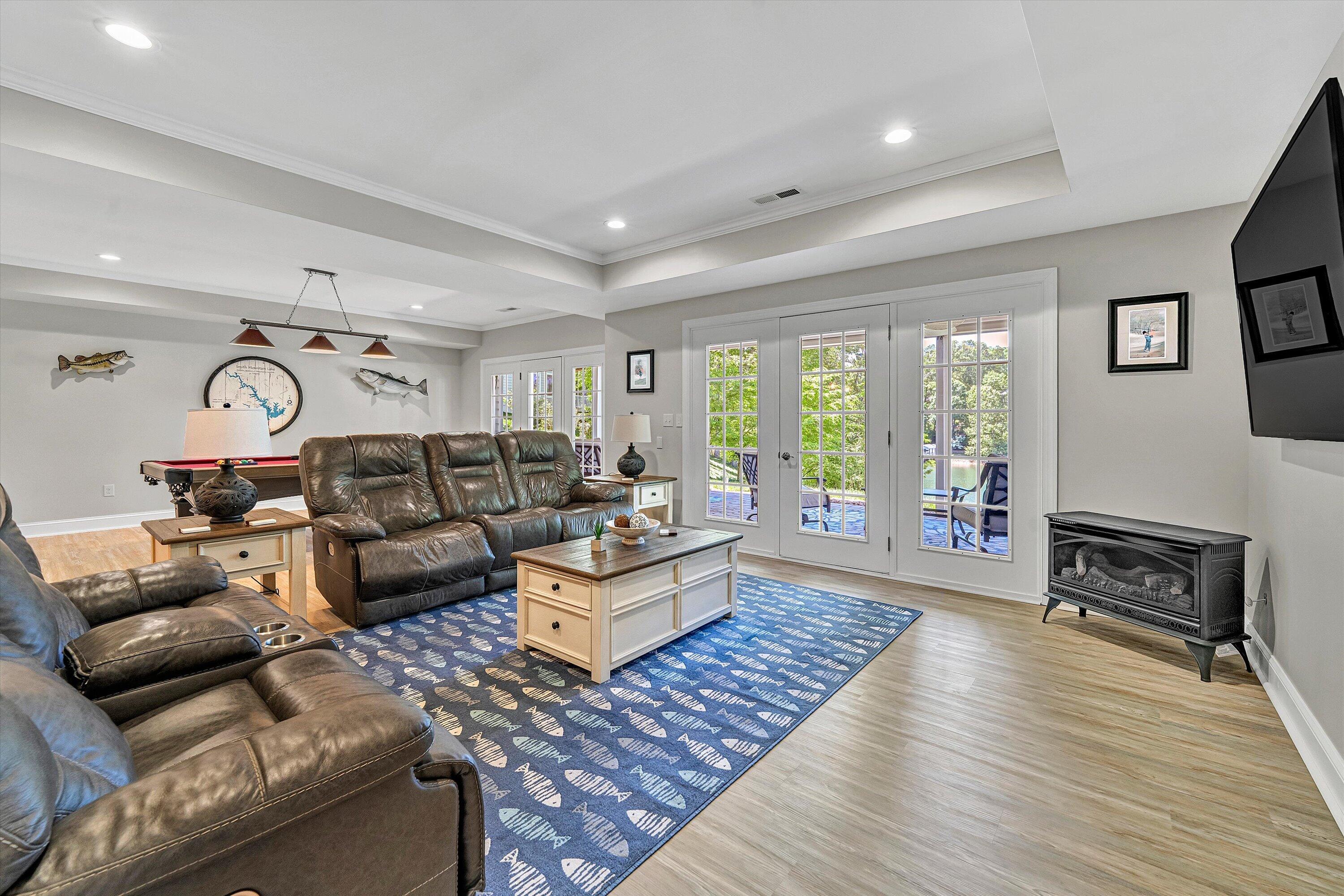 Moneta, Virginia, 24121, United States, 3 Bedrooms Bedrooms, ,3 BathroomsBathrooms,Residential,Active,2044179