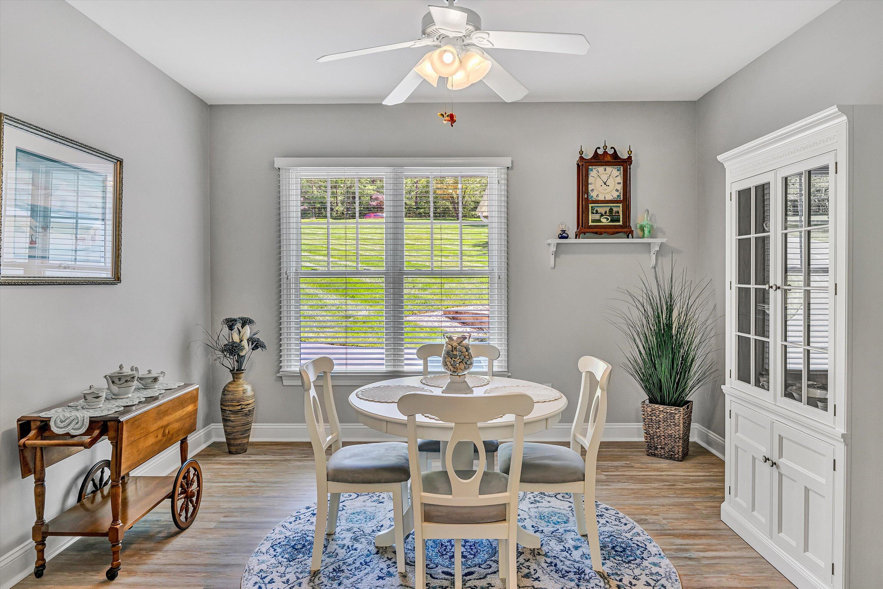 Moneta, Virginia, 24121, United States, 3 Bedrooms Bedrooms, ,3 BathroomsBathrooms,Residential,Active,2044179