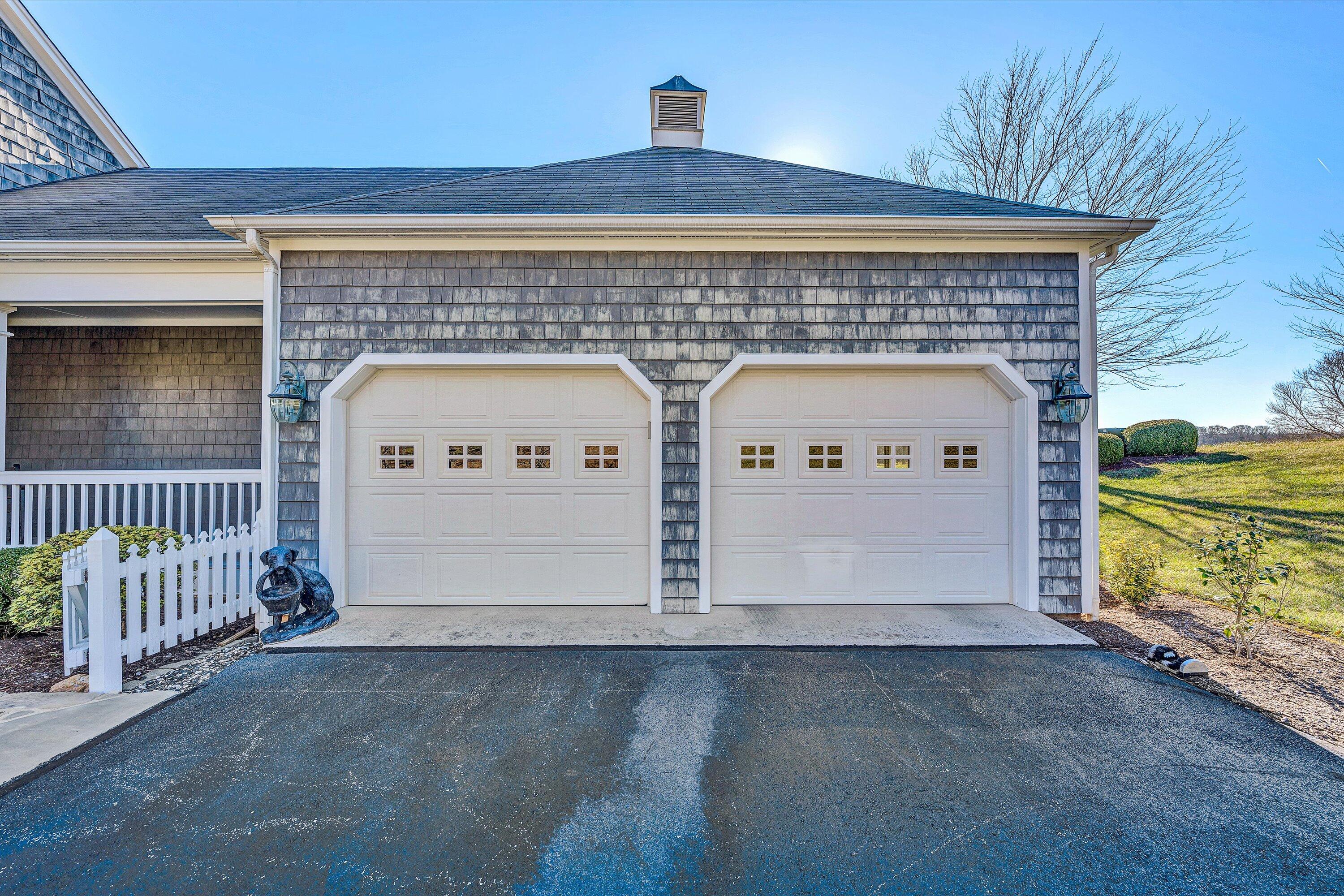 Penhook, Virginia 24137, United States, 4 Bedrooms Bedrooms, ,4 BathroomsBathrooms,Residential,Pending,24325