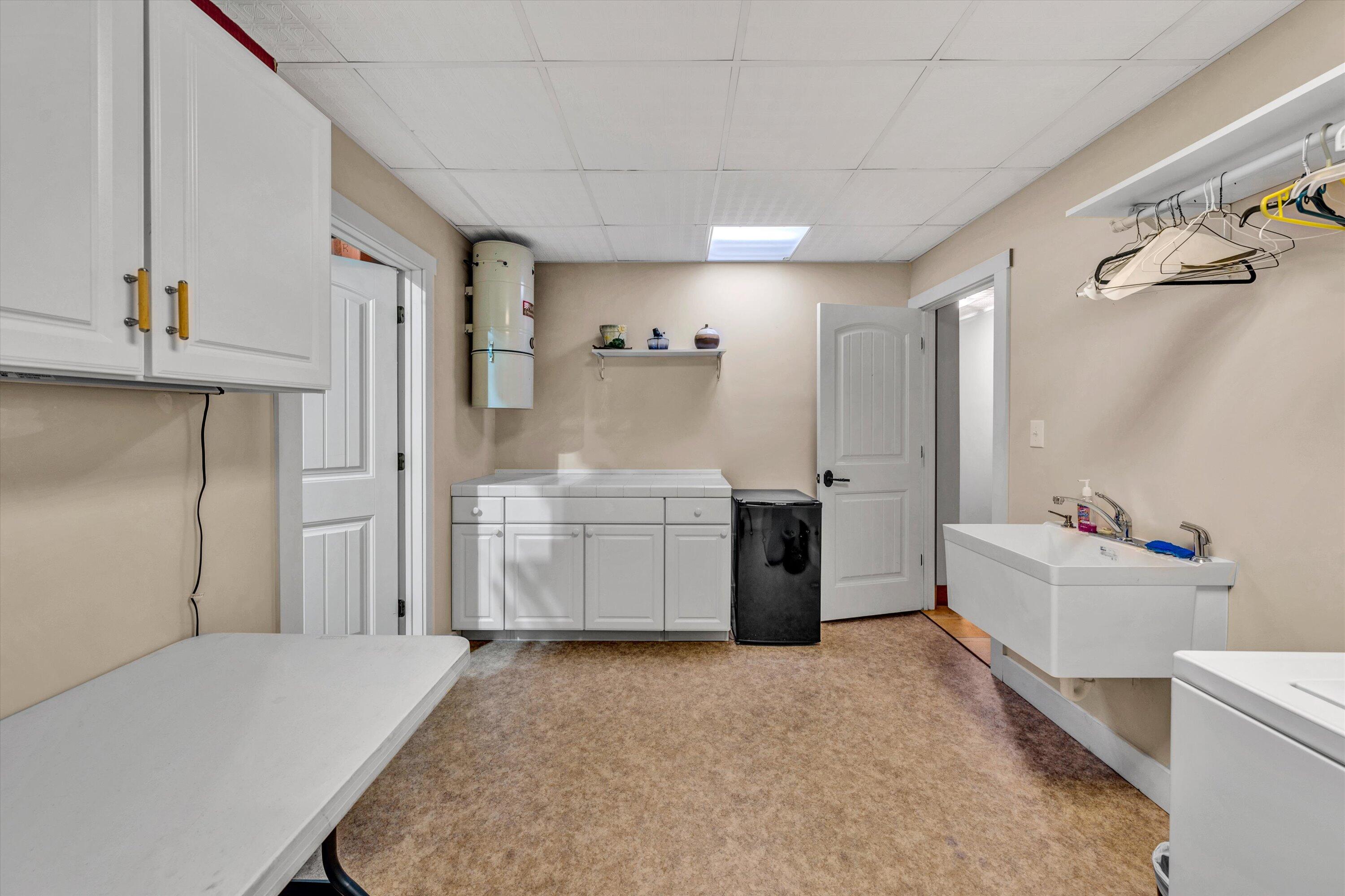 Penhook, Virginia 24137, United States, 4 Bedrooms Bedrooms, ,4 BathroomsBathrooms,Residential,Pending,24325