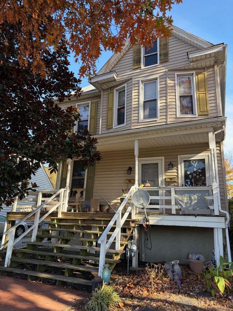 Multifamily For Sale - 559-561 Roanoke Blvd<br/> Salem, VA 24153