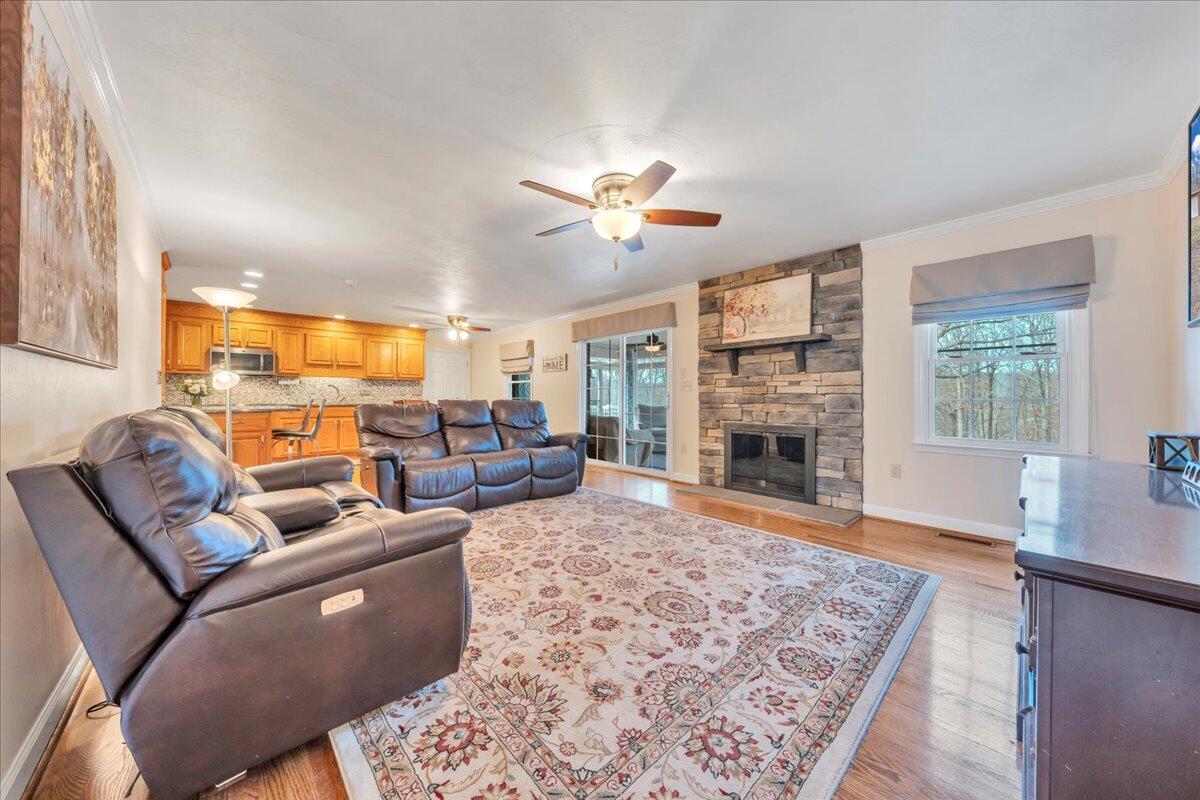 109 Baymeadow Ln, Vinton, Virginia image 12