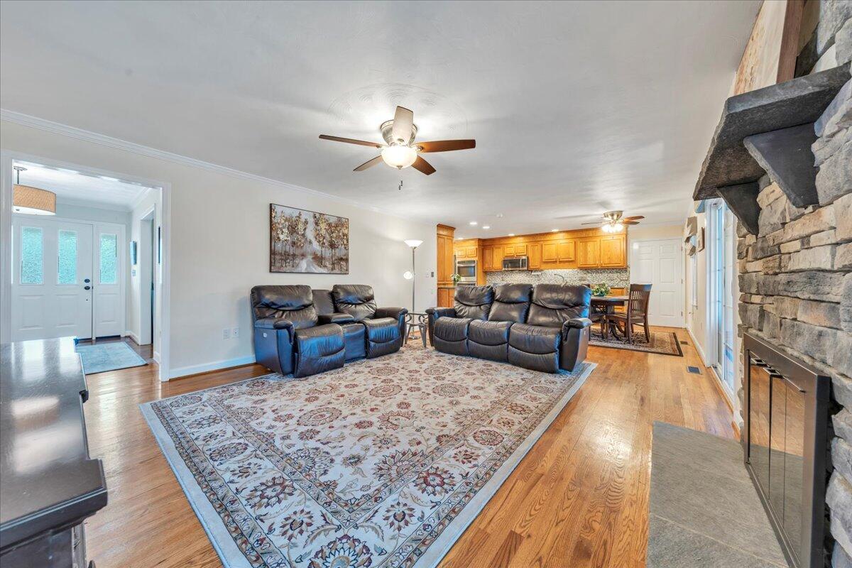 109 Baymeadow Ln, Vinton, Virginia image 11