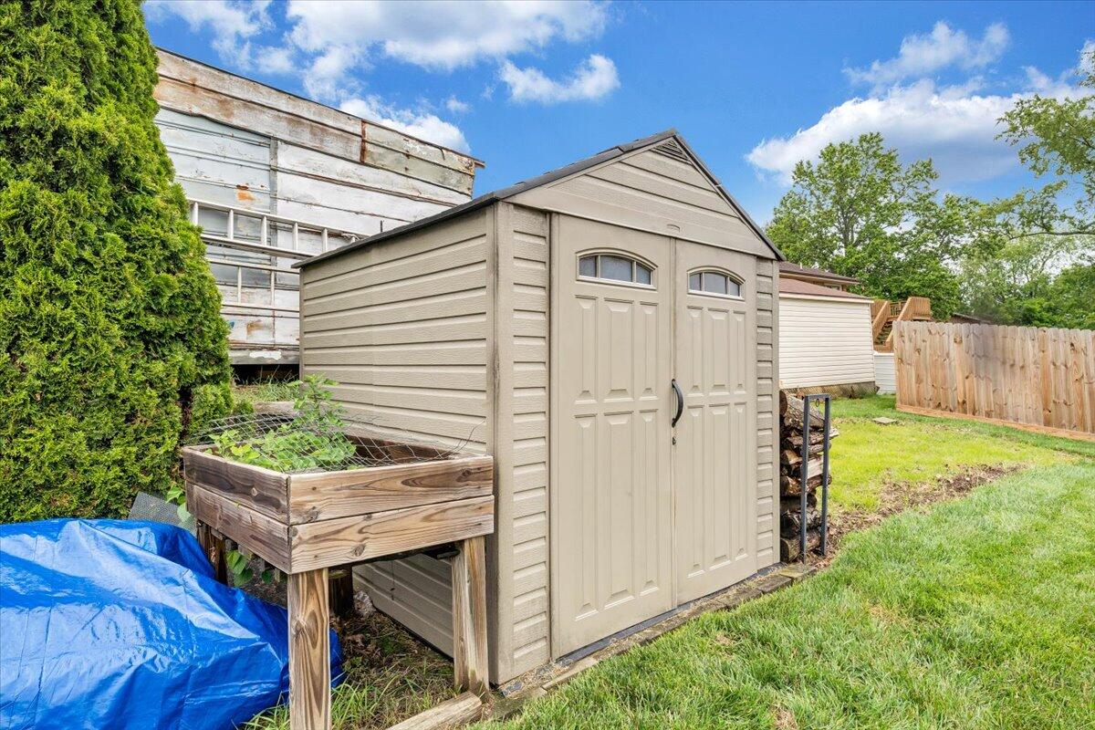 590 Keystone Dr, Christiansburg, Virginia image 46