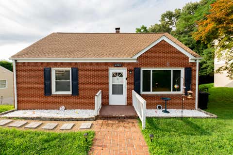 Homes For Sale - 4243 Tennessee Ave<br/> Roanoke, VA 24017
