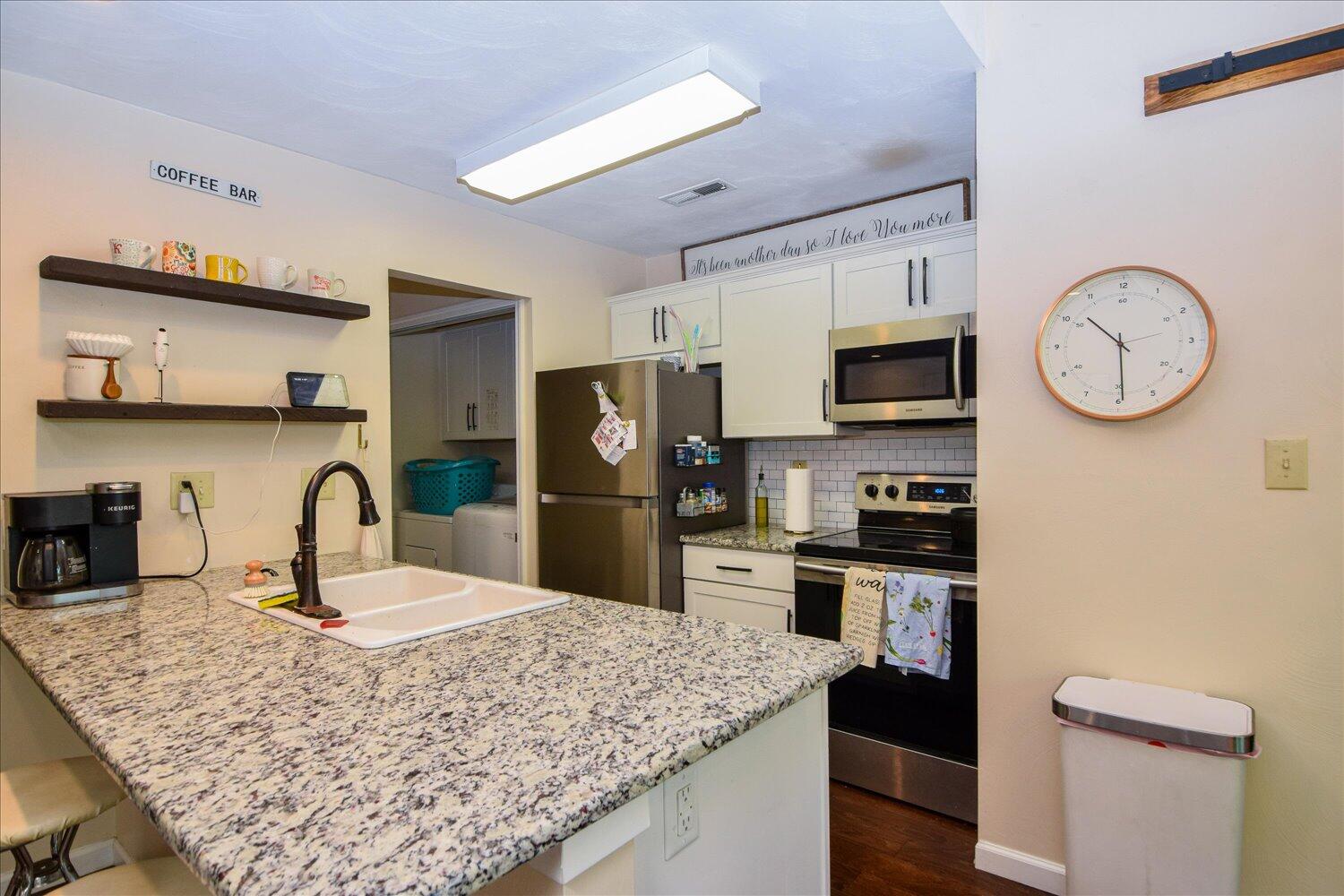 3279 Forest Ridge Rd, Roanoke, Virginia image 6
