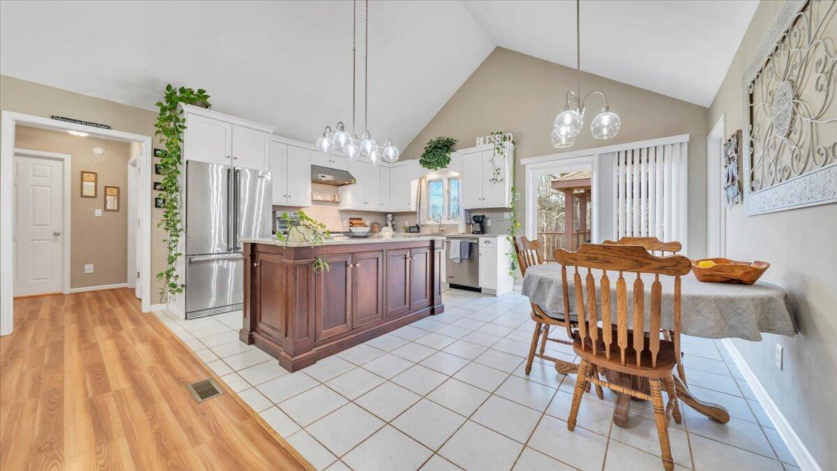 2469 Morgans Mill Rd, Goodview, Virginia image 9