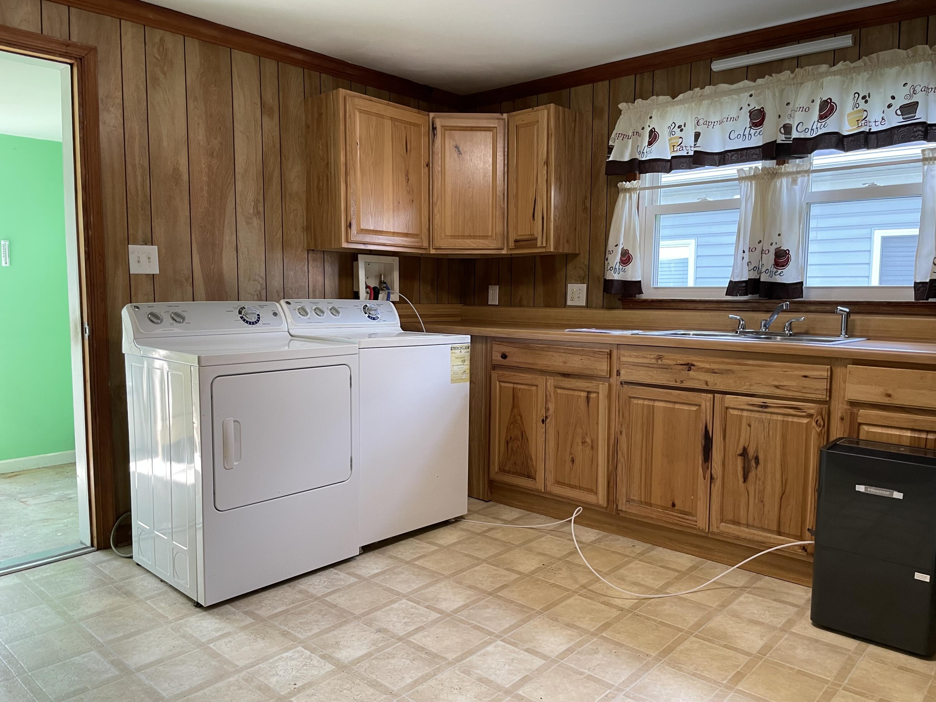 304 Union St, Salem, Virginia image 12
