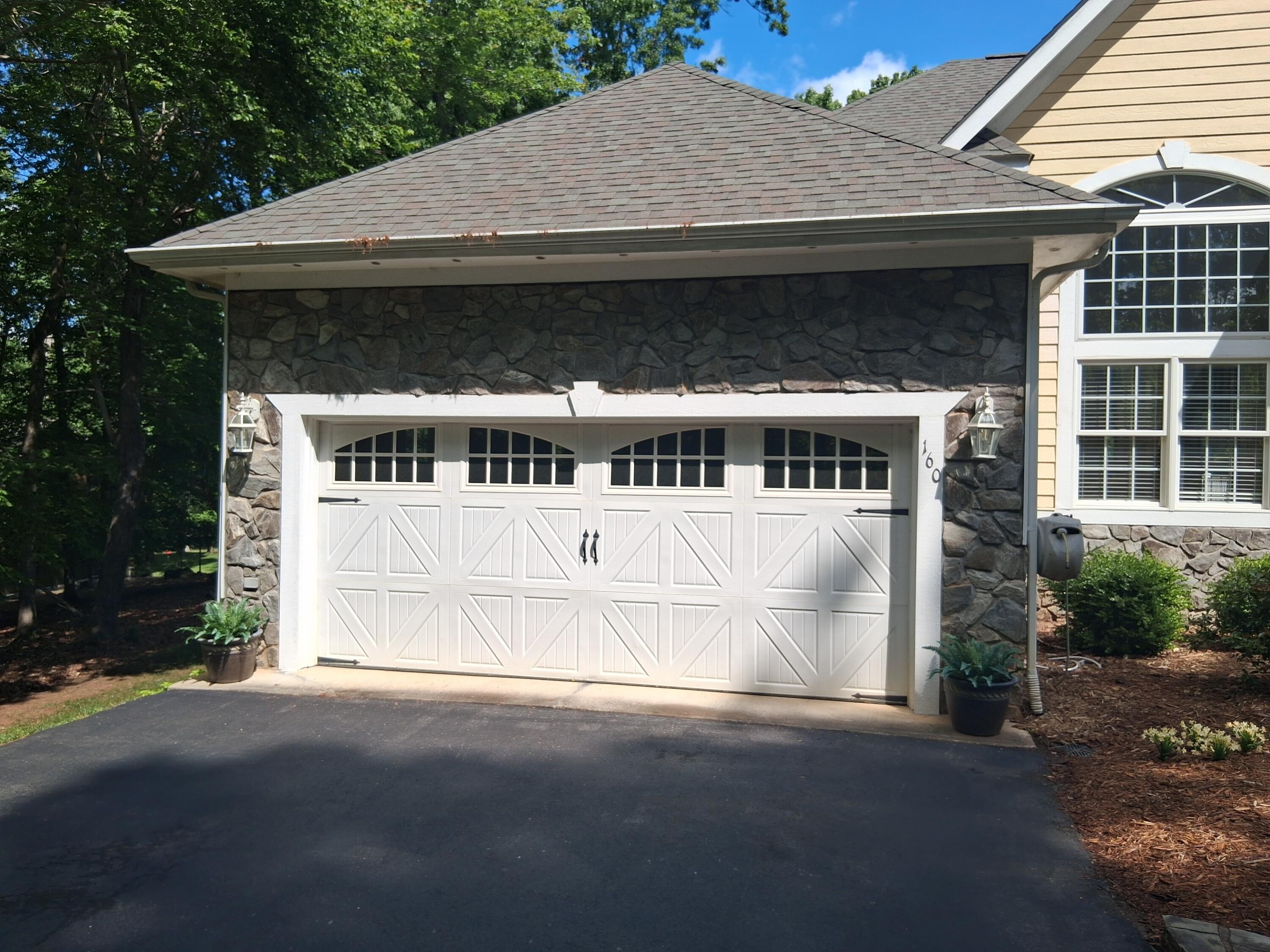 160 Galley Dr, Moneta, Virginia image 2