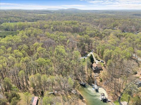 Homes For Sale - 290 Dodee Ln<br/> Union Hall, VA 24176