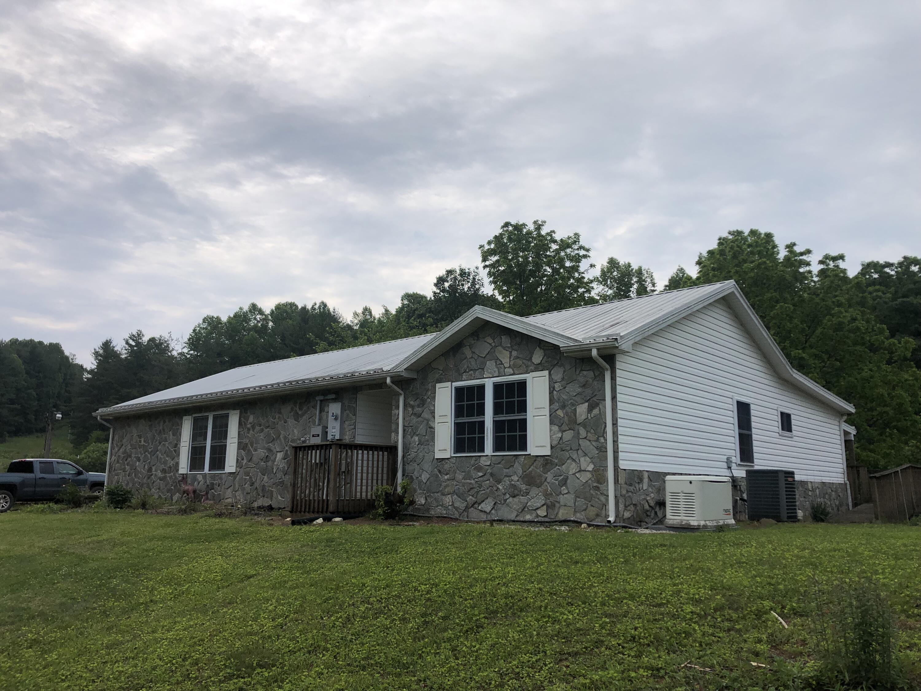 629 Paradise Ln, Floyd, Virginia image 1