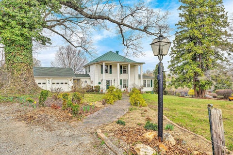 Homes For Sale - 4015 Mud Lick Rd<br/> Roanoke, VA 24018