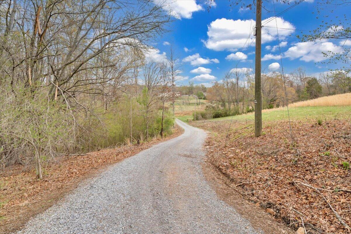 1222 Catfish Ct, Vinton, Virginia image 39