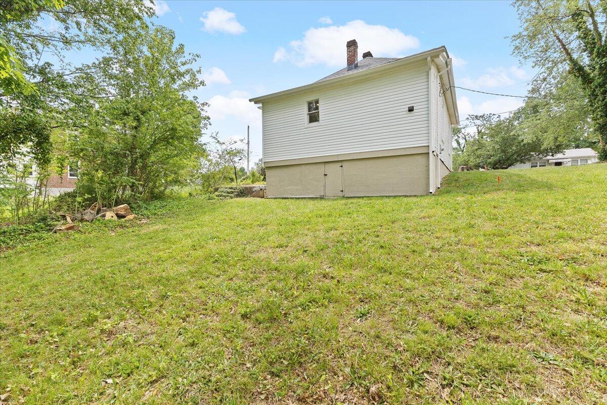 3933 Dakota Ave, Roanoke, Virginia image 3