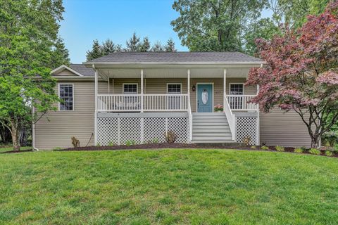 Homes For Sale - 677 Deerfield Rd<br/> Troutville, VA 24175