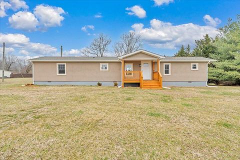 Homes For Sale - 108 Rolling Meadow Dr<br/> Thaxton, VA 24174