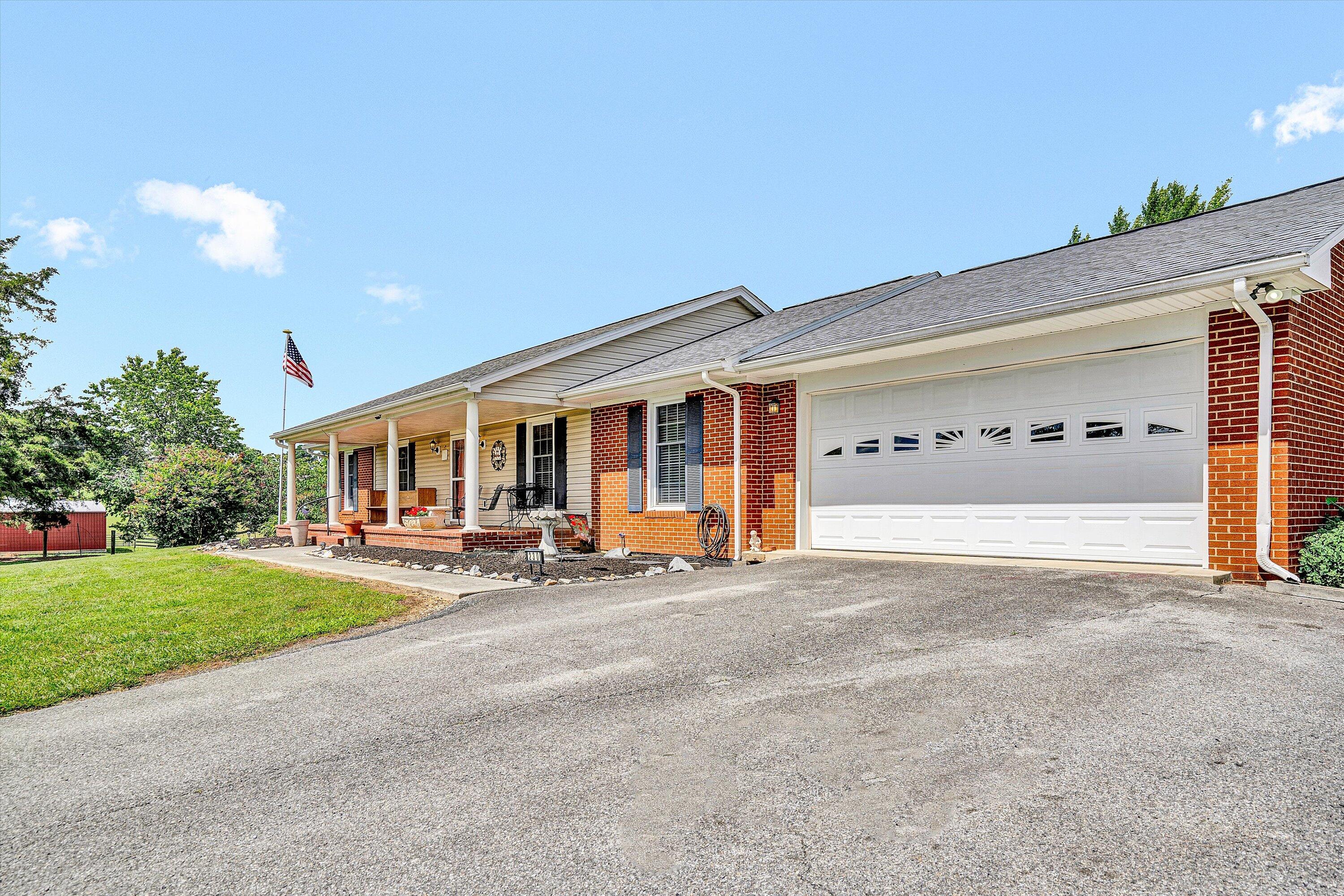 230 Pinehaven Rd, Fincastle, Virginia image 3