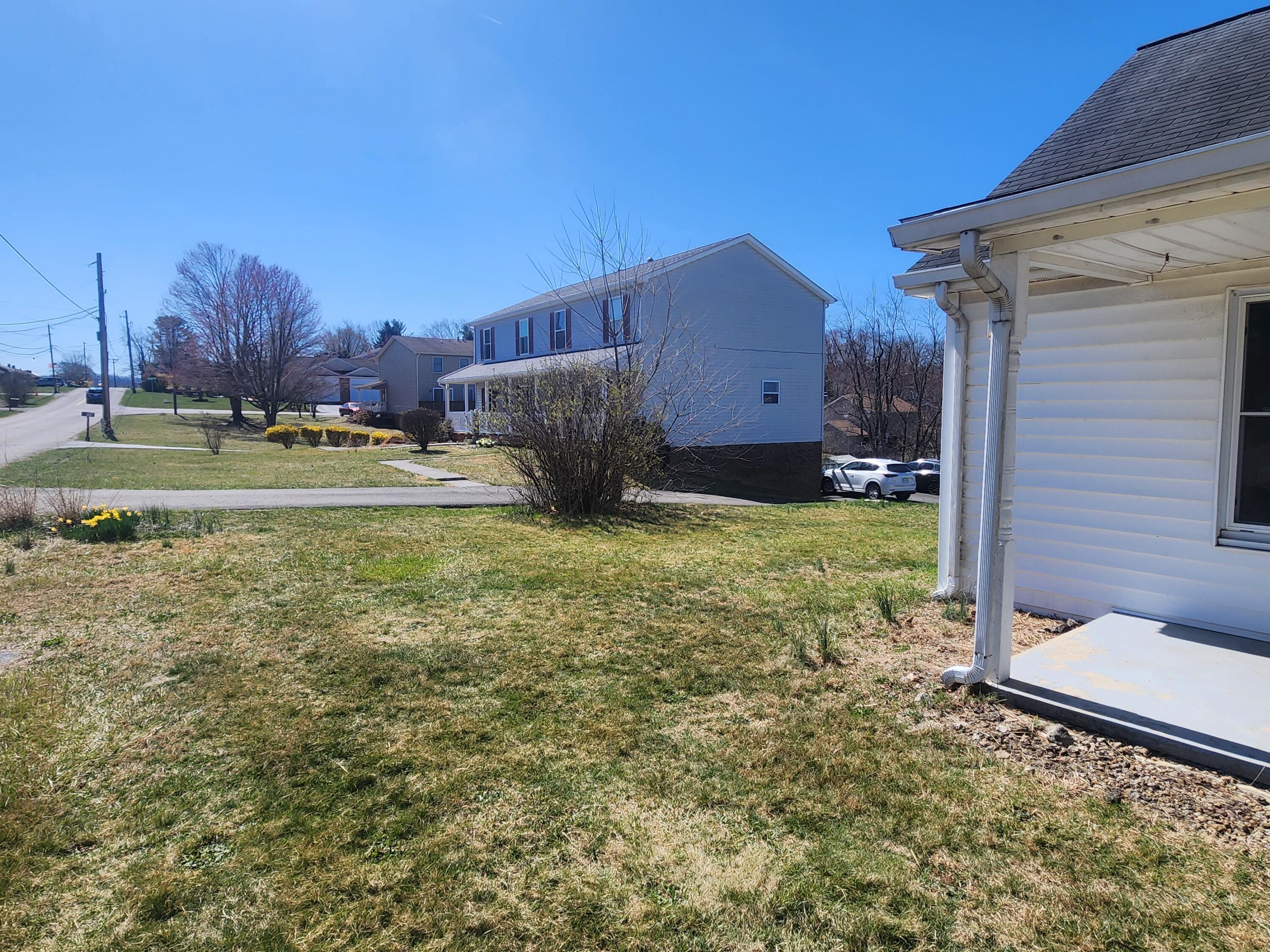 365 Clearview Dr, Christiansburg, Virginia image 5