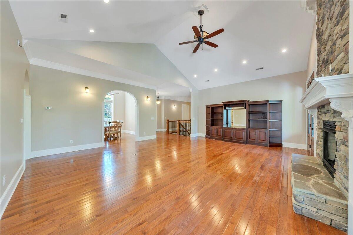 138 Binnacle Dr, Moneta, Virginia image 16